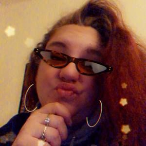 Meet your Posher, Alisa